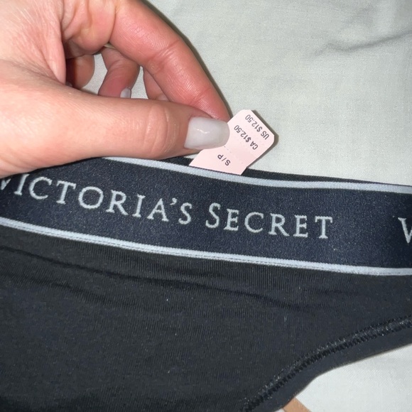 Lot de 3 culottes Victoria’s Secret NEUVES avec étiquettes - Picture 3 of 4